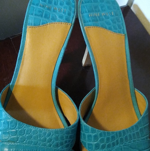 Nine West Shoes - Nine West turquoise sandal heels